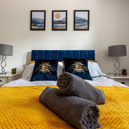 1 Bed Central - Free Parking - Long Stay Offer Strood 외부 사진