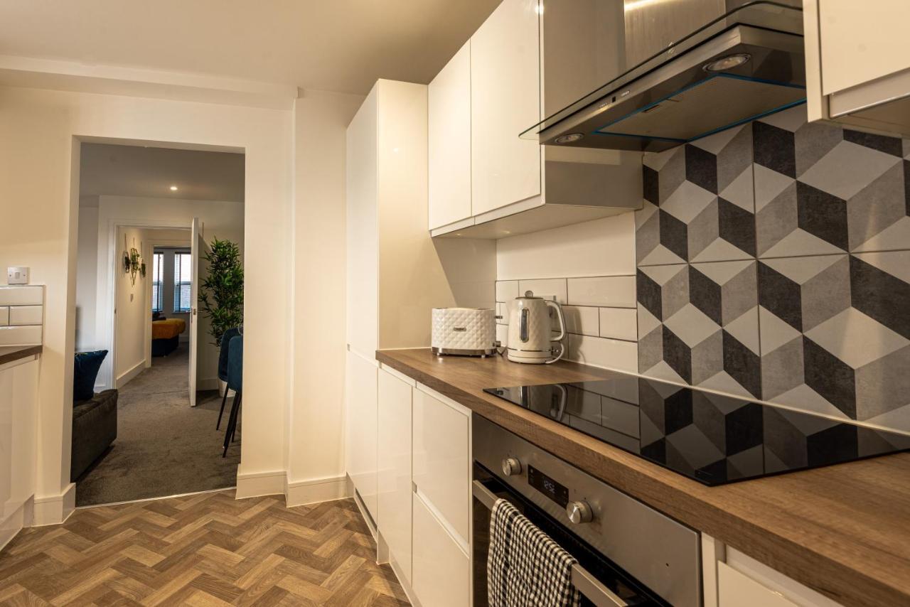 1 Bed Central - Free Parking - Long Stay Offer Strood 외부 사진